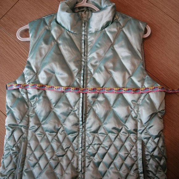 Lands' End Goose Down Quilted Puffer Vest in Shimmery Satin Zip Up Small 6-8 - Picture 13 of 15